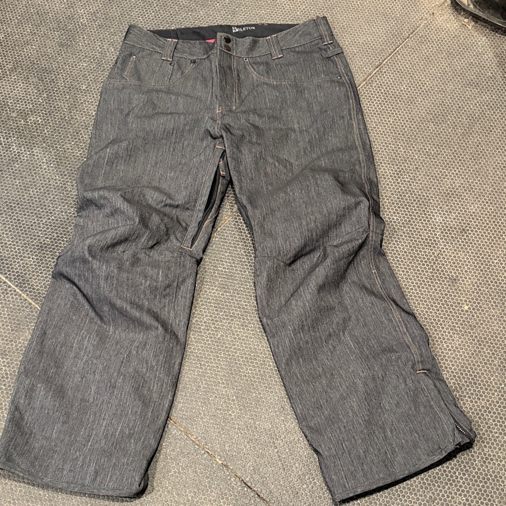 Empyre Red and Gray snow pants size M